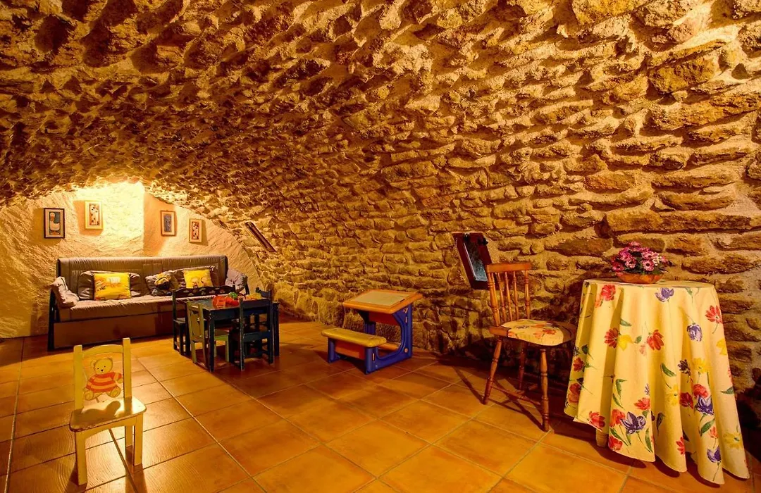 Masia Mas d'en Bosch Casa Rural Baronia de Rialb-1